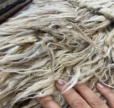 Handmade Carpets Win: A Lasting Choice Over Machine-Made Rugs