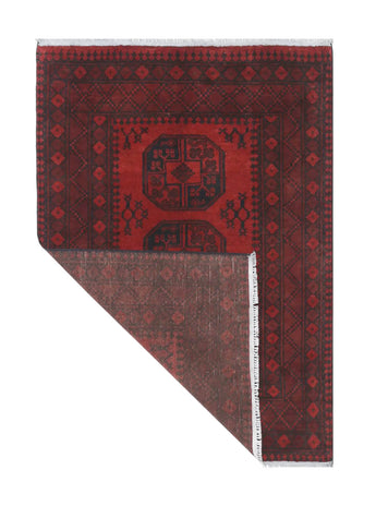 Handknuten Akhche matta in intricate patterns, 141 x 103 cm, showcasing rich colors and traditional Afghan design.