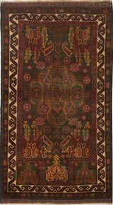 Orientmattor Baluch 64792 classic carpet with intricate geometric patterns and rich colors, close-up of detailed woven design.