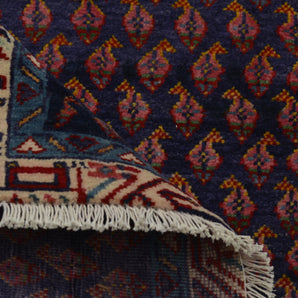 Handknuten Arak Oriental carpet by Orientmattor, 306 x 85 cm, classic design with intricate patterns on a durable woven surface.