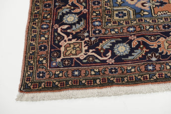 Orientmattor Ardebil-Sof Persian handwoven carpet, 268x168 cm, with intricate traditional patterns and rich colors.