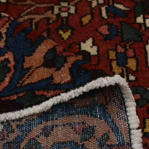 Handknuten Bakhtiar Oriental rug by Orientmattor, classic carpet in 290x224 cm with intricate traditional patterns.