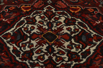 Handknuten Bakhtiar Oriental rug by Orientmattor, 306 x 209 cm, featuring intricate traditional patterns and rich colors.