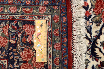 Handwoven Bidjar Persian rug in classic style, 325x223 cm, from Orientmattor featuring intricate traditional patterns.