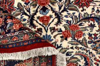 Orientmattor Persian Bidjar handknuten matta, 325 x 223 cm, classic carpet with intricate patterns and rich colors.