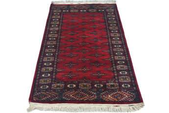 Handknuten Bokhara Oriental rug from Orientmattor, 122x77 cm, featuring traditional geometric patterns and rich woven details.
