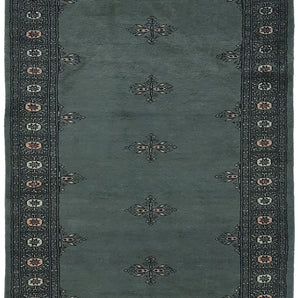 Orientmattor handknuten Matta Bokhara Oriental 130x95 cm with intricate traditional patterns and rich colors.