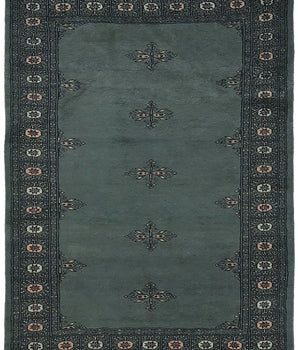 Orientmattor handknuten Matta Bokhara Oriental 130x95 cm with intricate traditional patterns and rich colors.