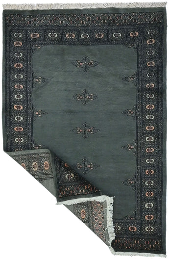 Orientmattor Handknuten Matta Bokhara Oriental, 130 x 95 cm, classic carpet with intricate patterns and rich colors.