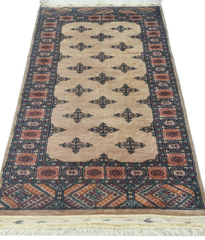 Orientmattor Handknuten Matta Bokhara Oriental, classic rug in 137x75 cm with intricate traditional patterns.