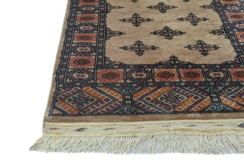 Handknuten Bokhara Oriental carpet, classic design, 137x75 cm, by Orientmattor, showcasing intricate patterns and rich texture.