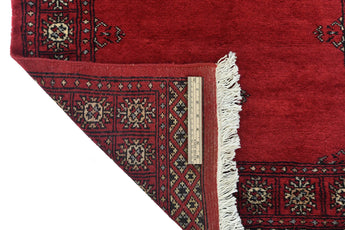 Orientmattor handknuten Bokhara Oriental carpet, 141x80 cm, with intricate traditional patterns and rich color details.
