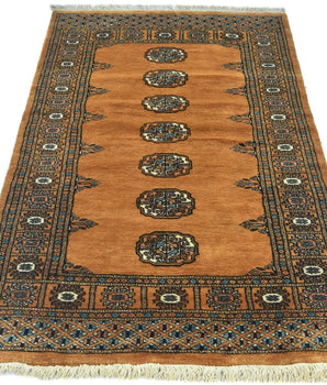 Orientmattor handknuten Bokhara Oriental carpet, 147x92 cm with intricate traditional patterns and rich colors.