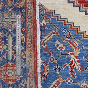 Orientmattor classic handwoven Dehbaft Oriental rug, 292x201 cm, detailed patterns and rich colors in natural wool fibers.