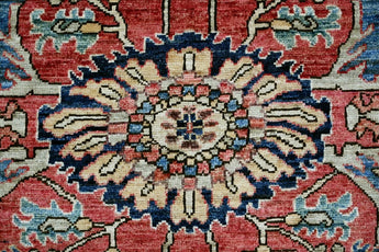 Handknuten Heriz Oriental carpet, classic style, 306 x 245 cm, by Orientmattor, showcasing intricate patterns and rich colors.