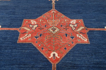 Handknuten Heriz Oriental rug by Orientmattor, classic carpet in 360x278 cm with intricate geometric patterns