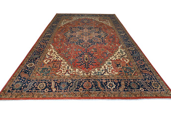Handwoven Heriz Oriental rug by Orientmattor, 427 x 299 cm, featuring intricate traditional patterns and rich colors.