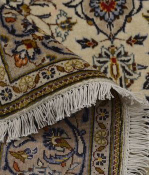 Handknuten Kashan Oriental carpet in classic design, 211x142 cm, from Orientmattor, showcasing intricate patterns and rich colors.