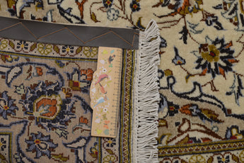 Handknuten Kashan Oriental rug by Orientmattor, classic 211x142 cm carpet with intricate traditional patterns.