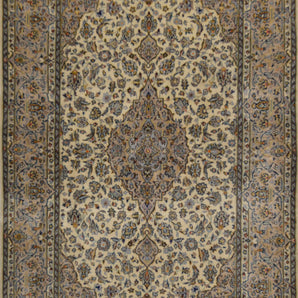 Handknuten Kashan Oriental rug by Orientmattor, classic carpet with intricate patterns, measuring 220 x 142 cm.