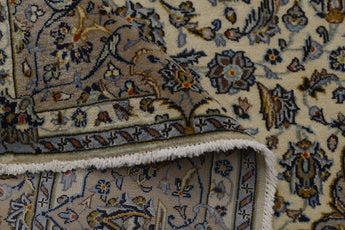 Handknuten Kashan Oriental rug in classic design, 220 x 142 cm, by Orientmattor, featuring intricate patterns and rich colors.