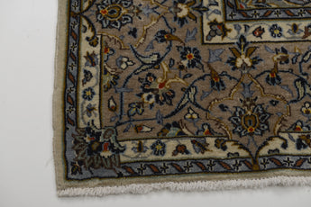 Handknuten Kashan Oriental carpet, 220 x 142 cm, classic design by Orientmattor, detailed woven pattern in warm tones.