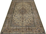 Handknuten Kashan Oriental rug by Orientmattor, 220 x 142 cm, featuring intricate classic carpet design in warm tones.