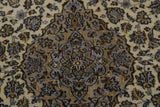 Handknuten Kashan Oriental rug by Orientmattor, classic carpet in 220x142 cm with intricate design and rich colors.