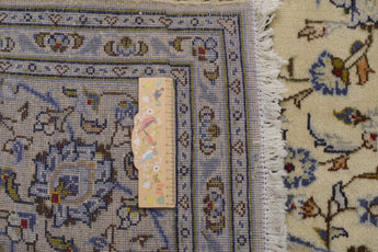 Handknuten Kashan Oriental rug by Orientmattor, 275 x 200 cm, classic carpet with intricate patterns on a neutral background.
