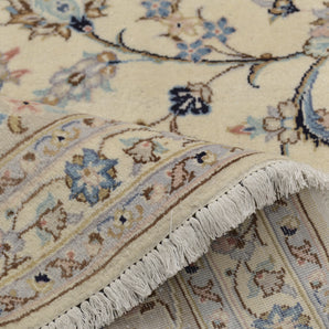 Handknuten Kashan Oriental rug by Orientmattor, 343 x 243 cm, classic carpet with intricate patterns and rich colors.