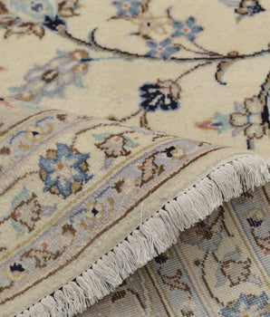 Handknuten Kashan Oriental rug by Orientmattor, 343 x 243 cm, classic carpet with intricate patterns and rich colors.