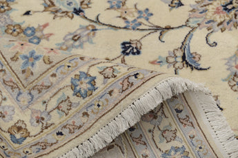 Handknuten Kashan Oriental rug by Orientmattor, 343 x 243 cm, classic carpet with intricate patterns and rich colors.