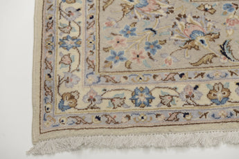 Handknuten Kashan Oriental rug by Orientmattor, classic carpet with intricate patterns, measuring 343 x 243 cm.