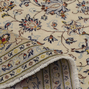 Handwoven Kashan Oriental rug by Orientmattor, classic carpet with intricate patterns, measuring 346x255 cm.