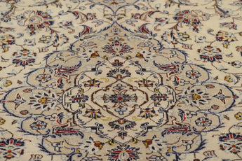 Handknuten Kashan Oriental rug, classic carpet from Orientmattor, 346 x 255 cm with intricate traditional patterns