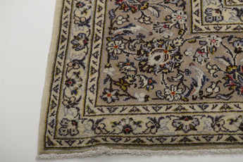 Handknuten Kashan Oriental rug from Orientmattor, classic 348x243 cm carpet with intricate patterns and rich colors.