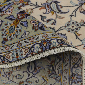 Handknuten Kashan Oriental rug by Orientmattor, classic 388x282 cm with intricate patterns in warm tones.