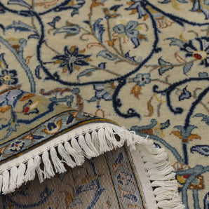 Handknuten Kashan Oriental rug by Orientmattor, classic carpet in ivory and red, measuring 405 x 295 cm, detailed intricate patterns.