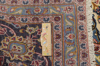 Handwoven Kashan Oriental rug by Orientmattor, classic carpet with intricate patterns, measuring 468 x 290 cm.