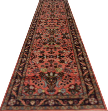Handknuten Mehraban Oriental carpet by Orientmattor, 298x72 cm, showcasing intricate traditional patterns and rich colors.