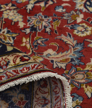 Handwoven Nadjafabad Oriental rug by Orientmattor, classic carpet with intricate pattern, measuring 338 x 253 cm.
