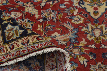 Handwoven Nadjafabad Oriental rug by Orientmattor, classic carpet with intricate pattern, measuring 338 x 253 cm.