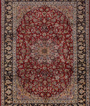 Handwoven Nadjafabad Oriental rug by Orientmattor, classic carpet with intricate patterns, measuring 398 x 280 cm.