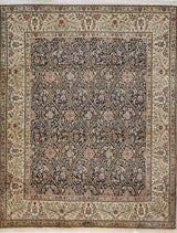 Handknuten matta Nain No.65991, a classic carpet with intricate patterns and rich colors, showcasing fine craftsmanship.