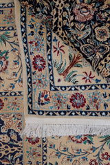 Handknuten matta Nain No.65991, classic carpet with intricate patterns and rich colors, showcasing fine craftsmanship.
