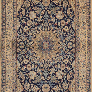 Handknuten Nain Oriental rug by Orientmattor, classic carpet with intricate patterns, measuring 211 x 127 cm.
