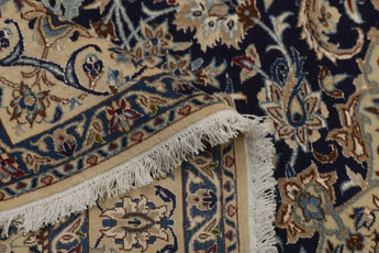 Handknuten Nain Oriental carpet, classic style, 211 x 127 cm, by Orientmattor, with intricate traditional patterns.