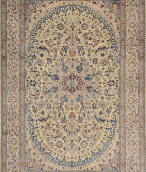 Handknuten Nain Oriental classic carpet, 310x202 cm, by Orientmattor featuring intricate traditional patterns.