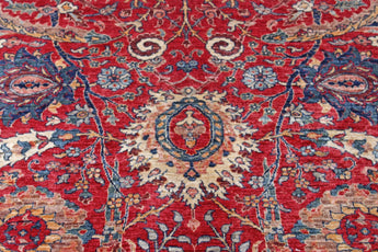 Handwoven Narvand Oriental rug by Orientmattor, classic carpet in 236x172 cm with intricate traditional patterns.