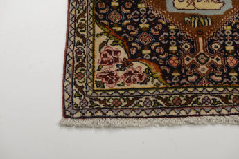Handknuten Sanneh Oriental rug from Orientmattor, 323 x 63 cm, featuring intricate classic carpet design.